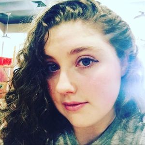 Meet your Posher, Noelle